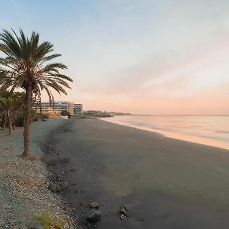 Delightful Front Apartment. Sunrise Views! Apartman *