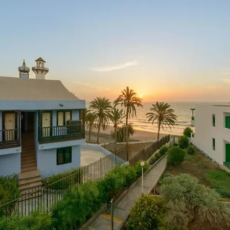 Apartman Delightful Front Apartment. Sunrise Views! Playa del Aguila