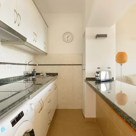 Apartman Delightful Front Apartment. Sunrise Views! Playa del Aguila