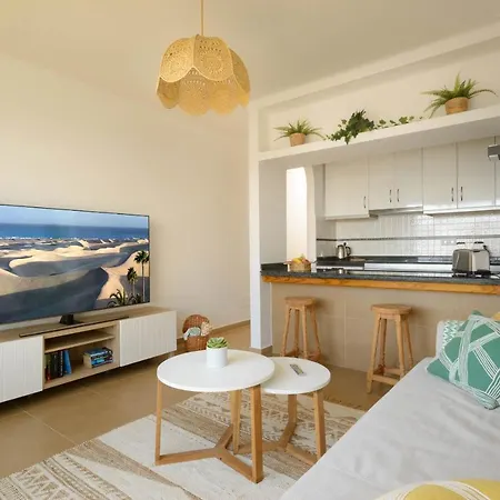 Delightful Front Apartment. Sunrise Views! Apartman *